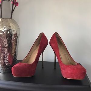 Red suede Zara pumps size 38